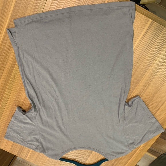 Lululemon jericho tee light 6 - Picture 4 of 7